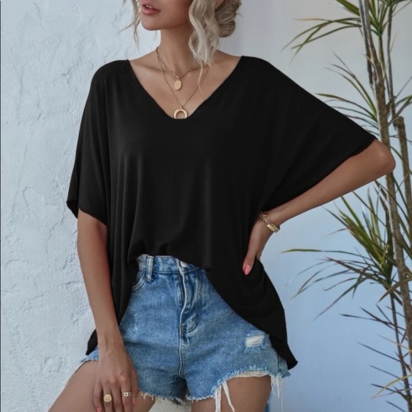 Tops - Boho oversized v neck short sleeve tee